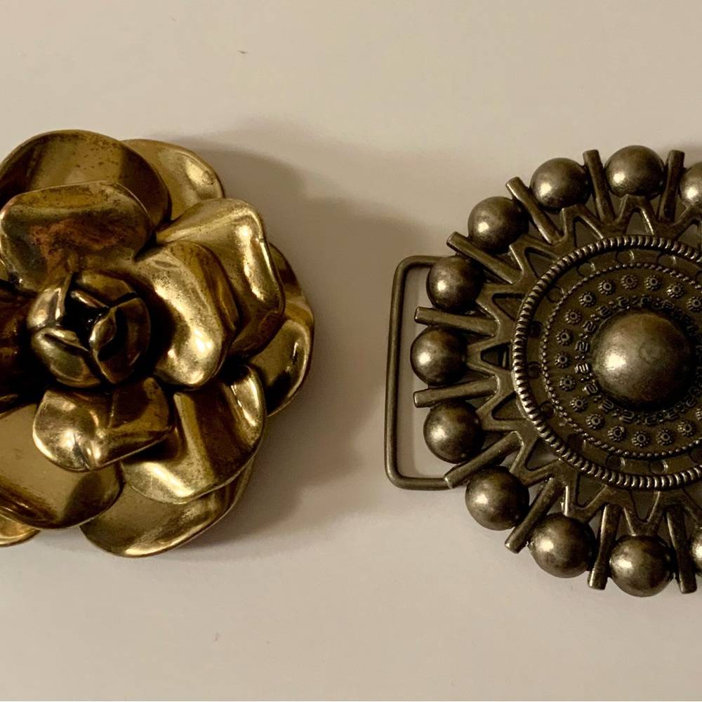 Vintage 80’s… 2 Decorative Belt Buckles
